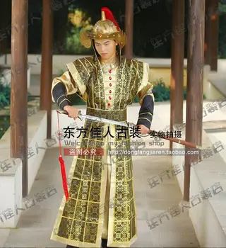 Солдат Династии Тан в доспехах для сценического выступления Золотого цвета